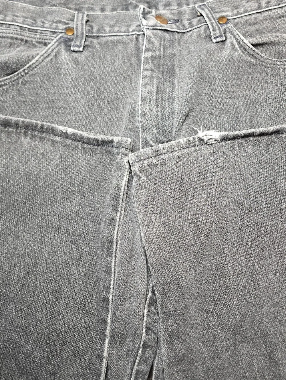 Vintage Wrangler 13MWZ Black Jeans Made in USA Cowboy Cut Mens Tag 35x34 Fits 33